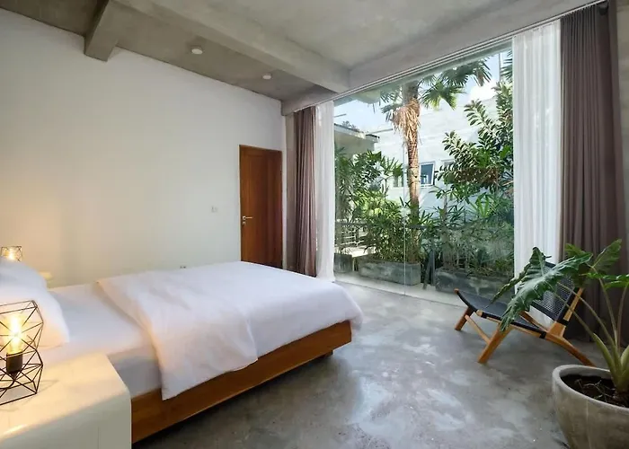 Stroberry Apartment By Pura Homes *